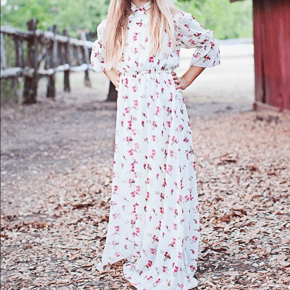Floral Halter Top Maxi Dress